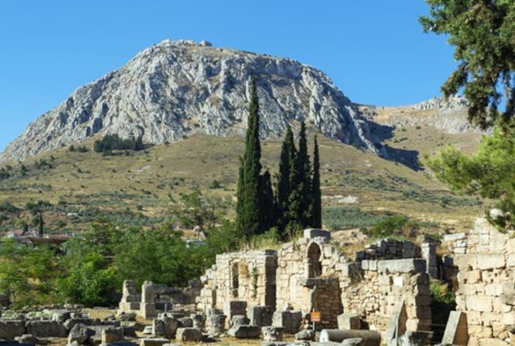 Stone Suite In The Center Of Korinth Exterior foto